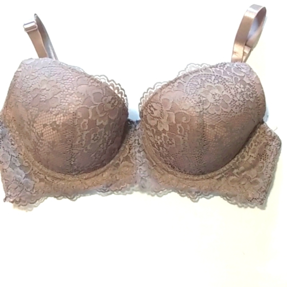 128 LADY PRINCESS PLUNGE V-NECK LACE & SATIN FULL FIGURE BRA SIZE 38-D NWT